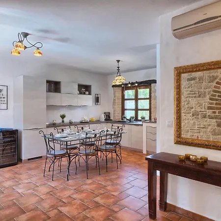 Eterna Holiday home Pula