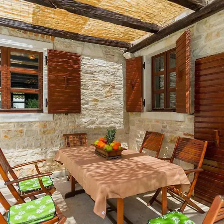 Eterna Holiday home Pula